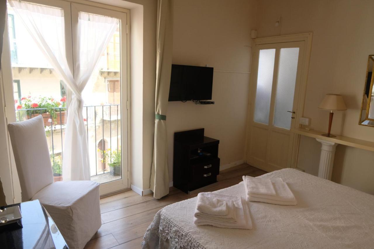 Hotel Marianna à Isnello Extérieur photo